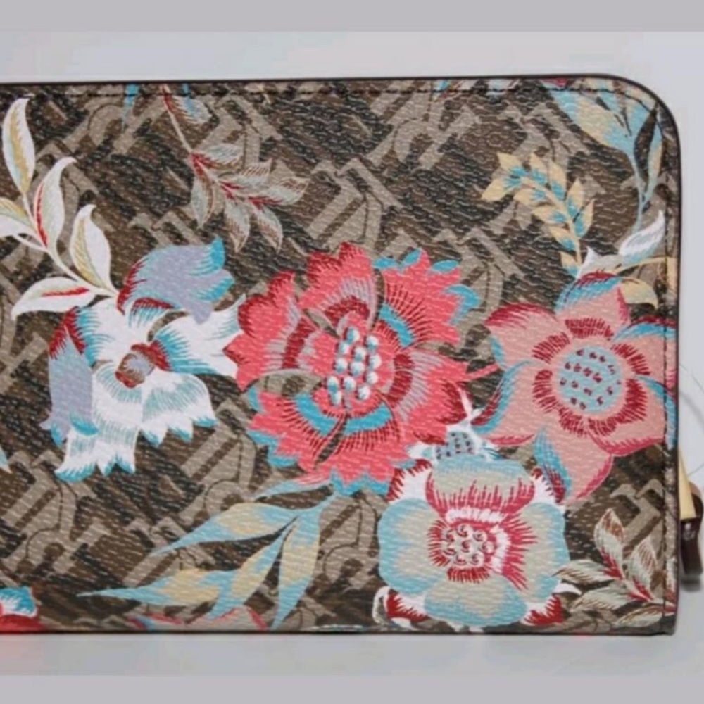 Ralph Lauren Dobson floral continental wallet.